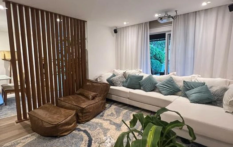 Casa com 4 dormit�rios - Serra Grande - Nite
