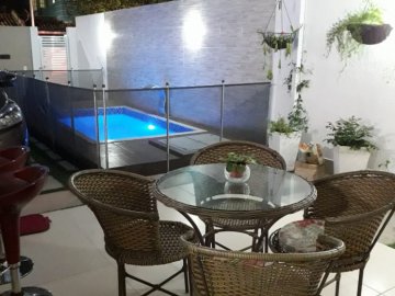 Casa em Condomínio - Venda - Itaipú - Niterói - RJ
